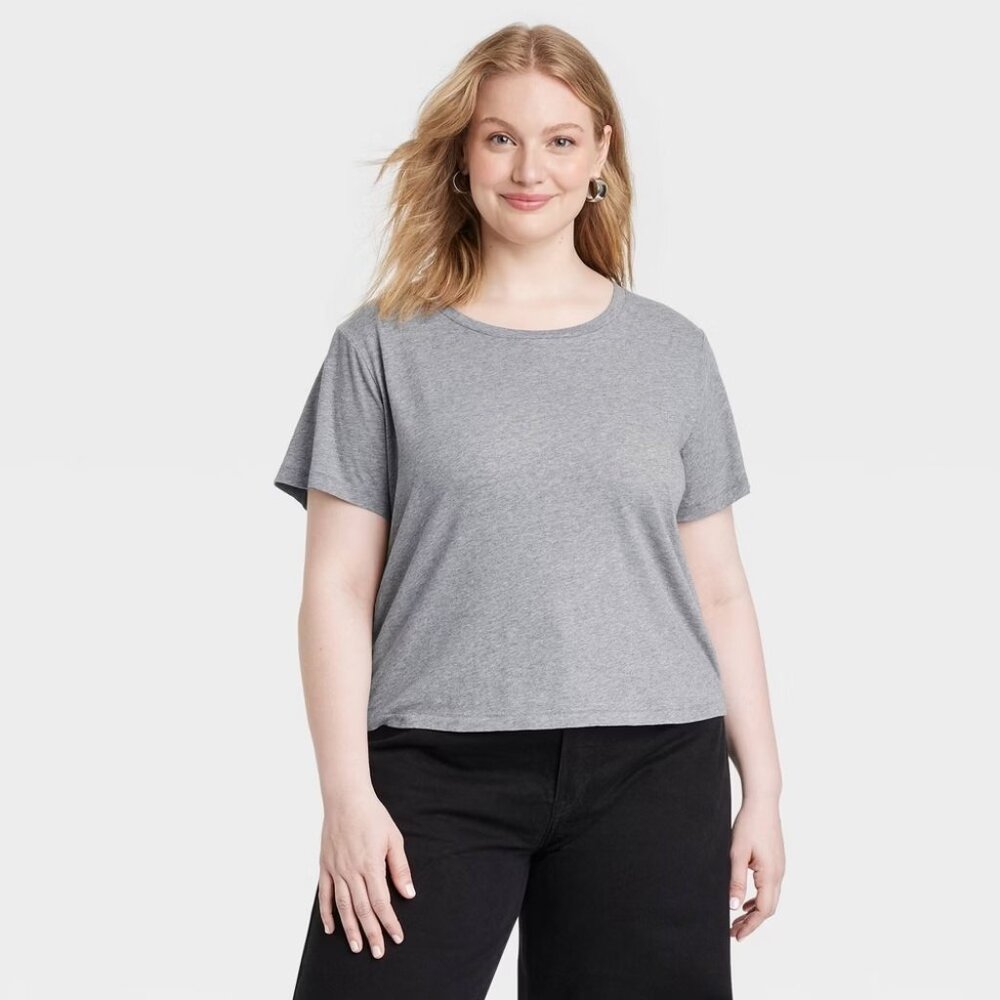 Universal Thread Womens Plus Size 3X Shrunken Short Sleeve T-Shirt in Gray 1362‎